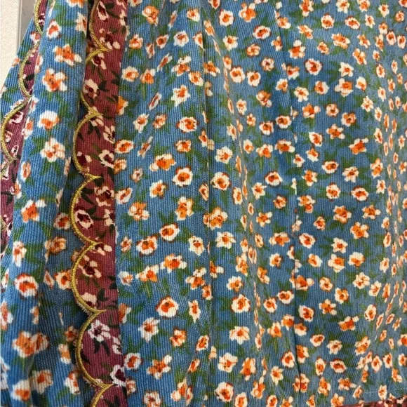 CeliaB Skirt Set - Picture 6 of 11